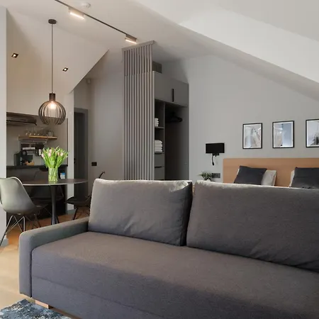 Heritage Charm Apartment
